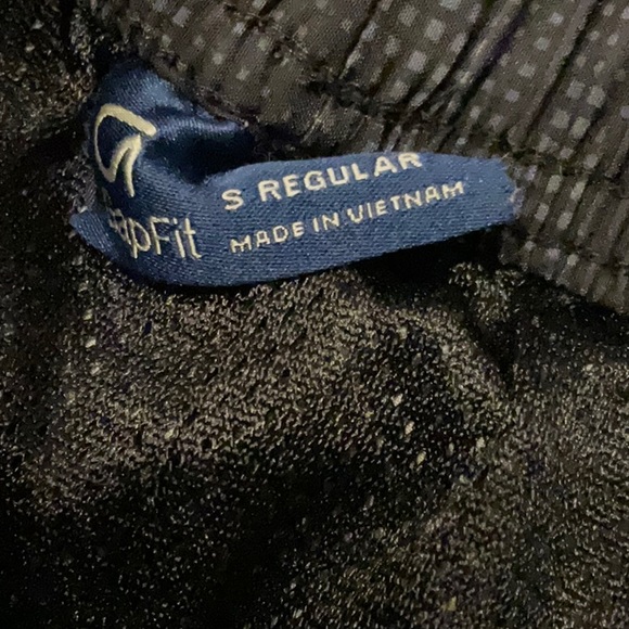 Old navy shorts - Picture 4 of 4